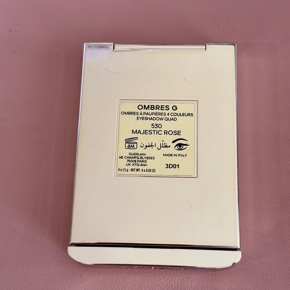 GUERLAIN Ombres G Eyeshadow Quad - 530 Majestic Rose - Picture 13 of 15